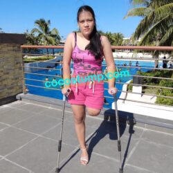 Alyza heel crutching OV