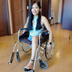 Jia Cassandra crutching heel & wheelchair
