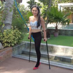 Jia Cassandra black pantyhose & heel 4k