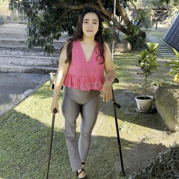 Lucy flapping leggins & heel