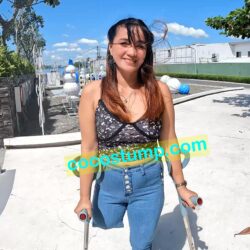 Vernie fold up pants & heel in public OV 4k