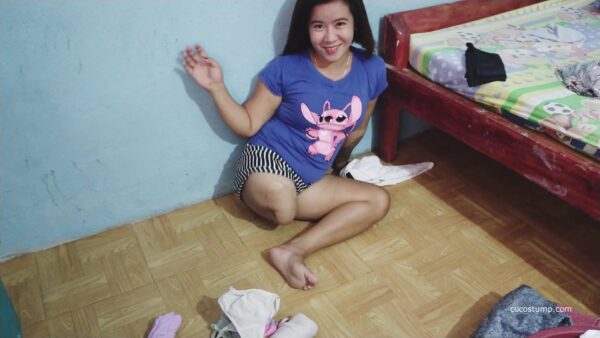 Ms Zhed folding clothes 4k