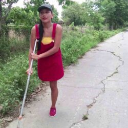 Kisha one crutch
