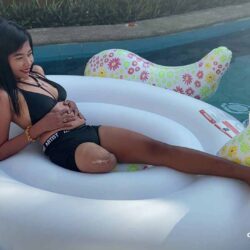 Shantal Bikini & Swan