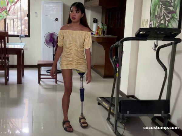 Janin walking with prosthesis 4k