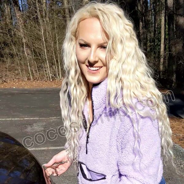Danielle fixing car