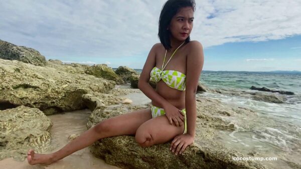 Maxene on the rocks
