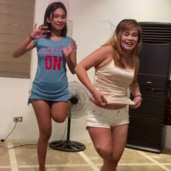 Maxene & Kayce tiktoking 4k