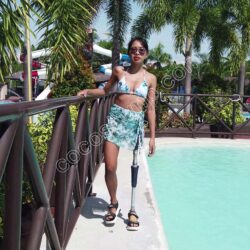 Janin prosthesis & bikini top 4k