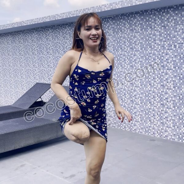 Vernie blue mini-dress 4k