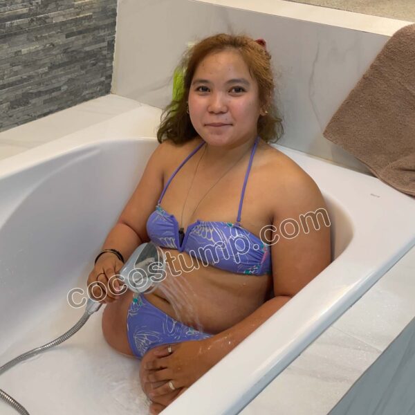 Venice taking a bath 4k