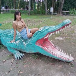 Kisha in the park 4k