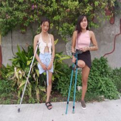 Cathy & Kisha outdoor crutching 4k