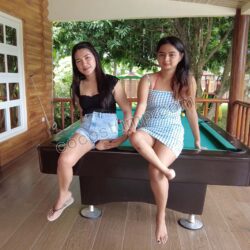 Rianne & Megan pool billiard 4k