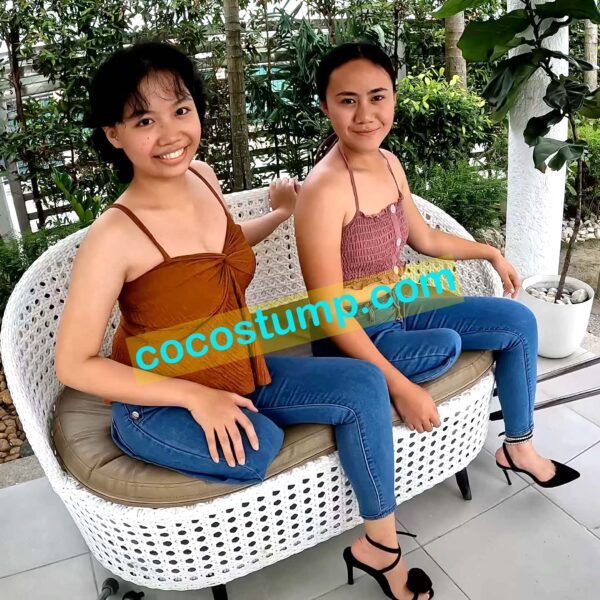 Belle & Vanessa fold up & heel 4k