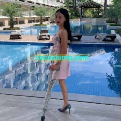 Luna pink dress & blue heels crutching OV