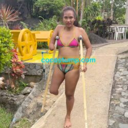 Xialyn wooden crutches & bikini OV 4k